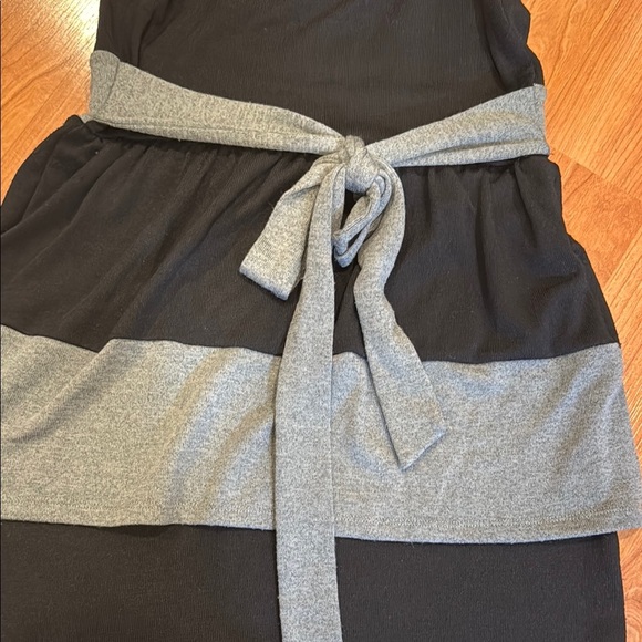 Fire Los Angeles Black and Gray Tiered Sheath Midi Dress - Picture 3 of 3